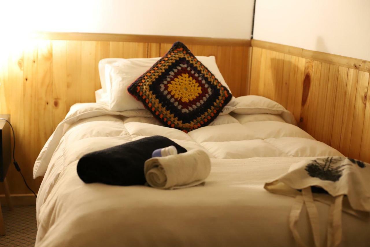 Profe Nelson Hostel Puerto Cisnes Εξωτερικό φωτογραφία